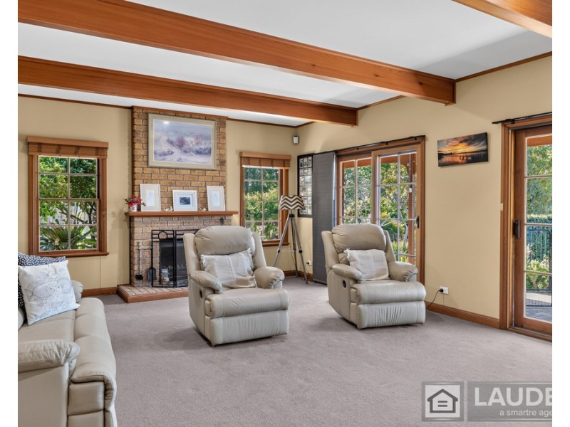 191 Ferry Road, Oxley Island NSW 2430
