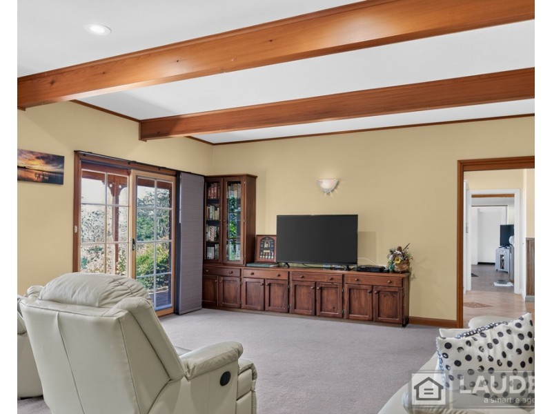 191 Ferry Road, Oxley Island NSW 2430