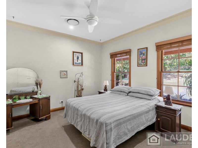 191 Ferry Road, Oxley Island NSW 2430