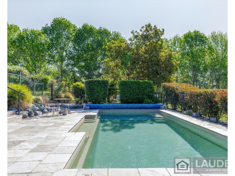 191 Ferry Road, Oxley Island NSW 2430