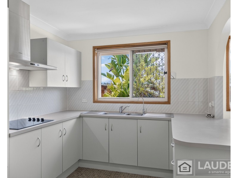 1/7 Casuarina Close, Old Bar NSW 2430