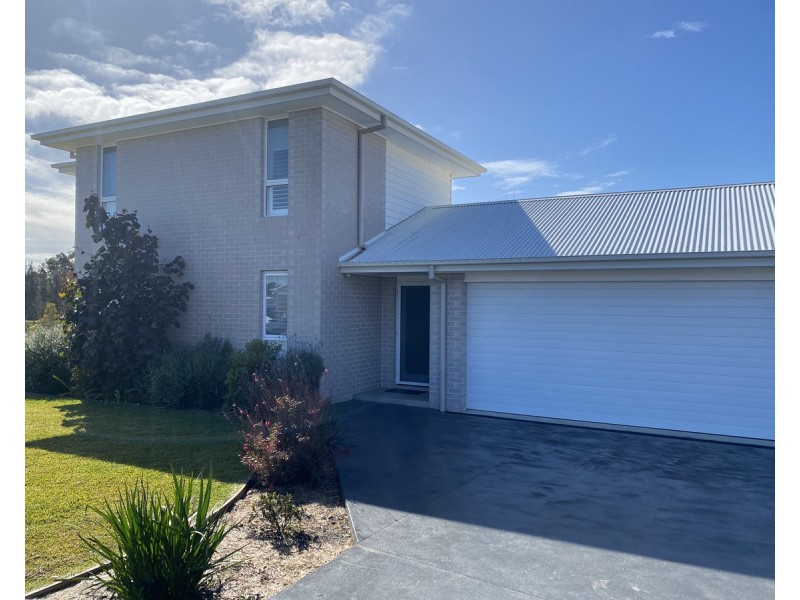 2/15 Marra Drive, Old Bar NSW 2430
