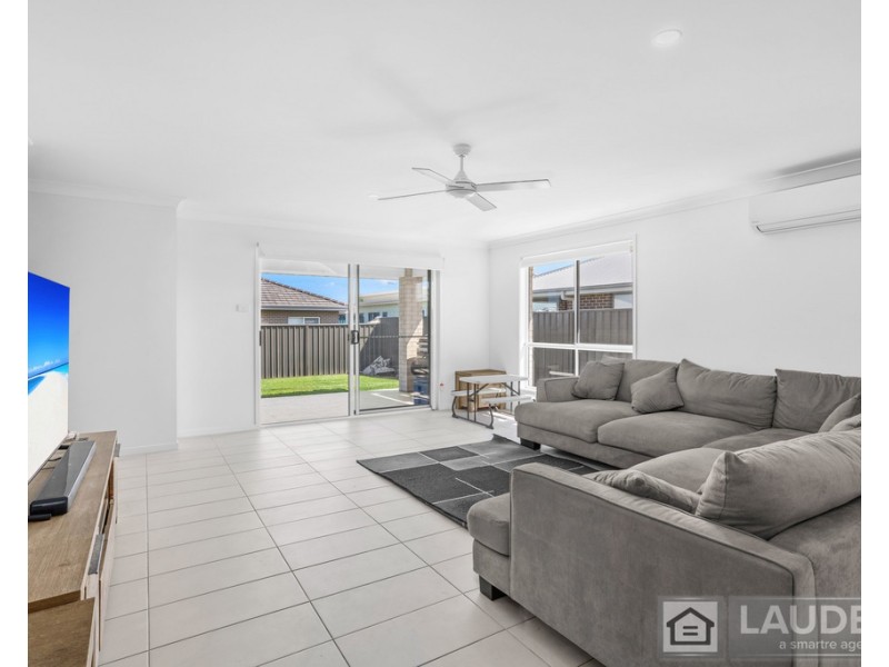 25 Driftwood Boulevard, Old Bar NSW 2430