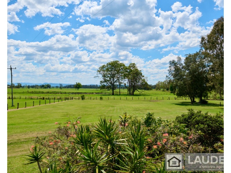 147 Ferry Road, Oxley Island NSW 2430