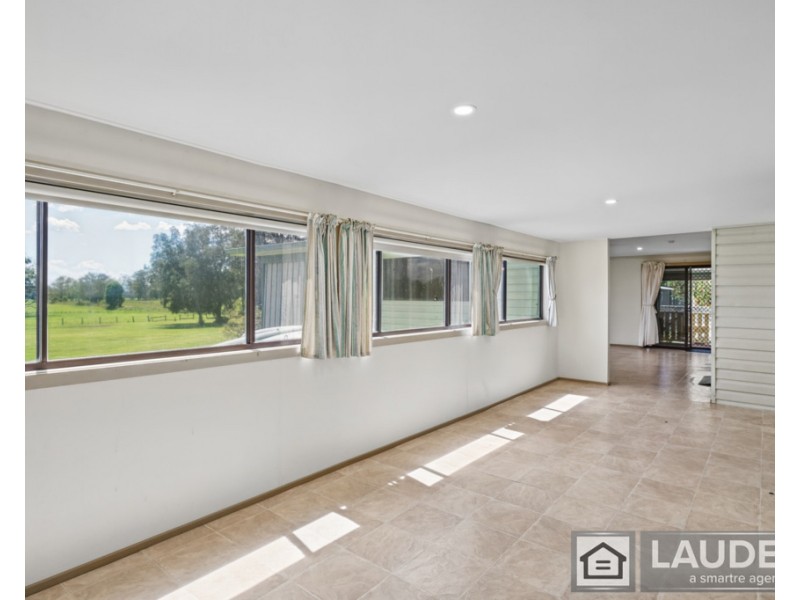 147 Ferry Road, Oxley Island NSW 2430