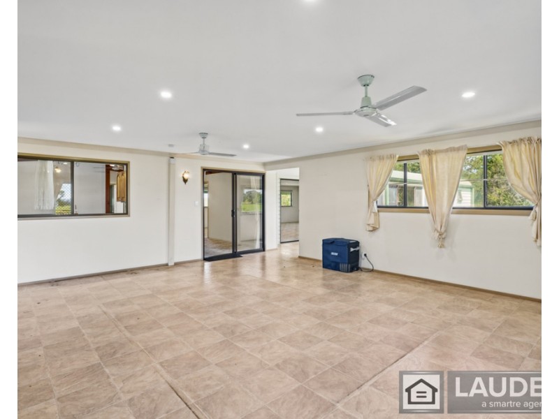 147 Ferry Road, Oxley Island NSW 2430