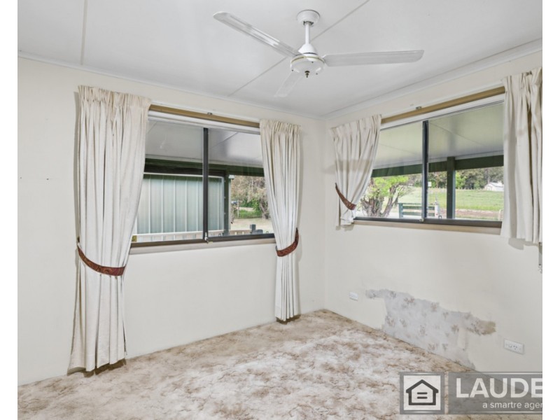 147 Ferry Road, Oxley Island NSW 2430