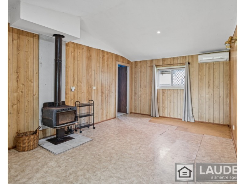147 Ferry Road, Oxley Island NSW 2430