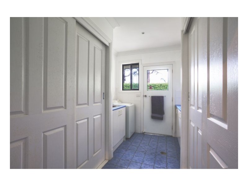 2 Windamere Place, Old Bar NSW 2430