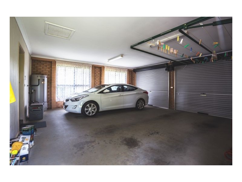 2 Windamere Place, Old Bar NSW 2430