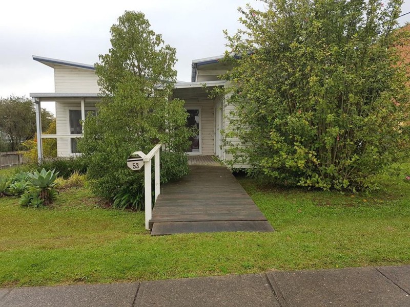 53 Old Bar Road, Old Bar NSW 2430