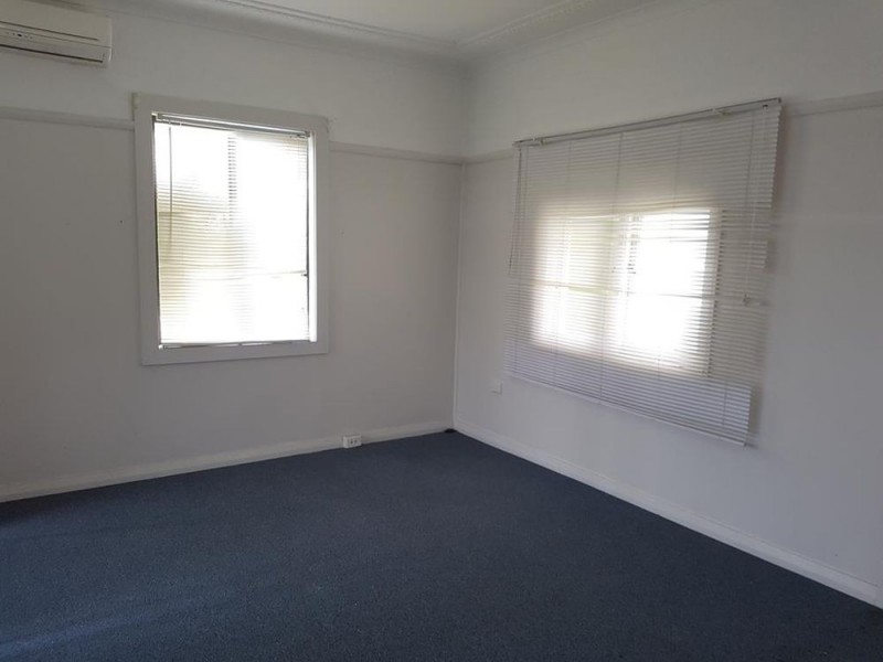 53 Old Bar Road, Old Bar NSW 2430