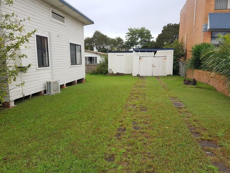 53 Old Bar Road, Old Bar NSW 2430