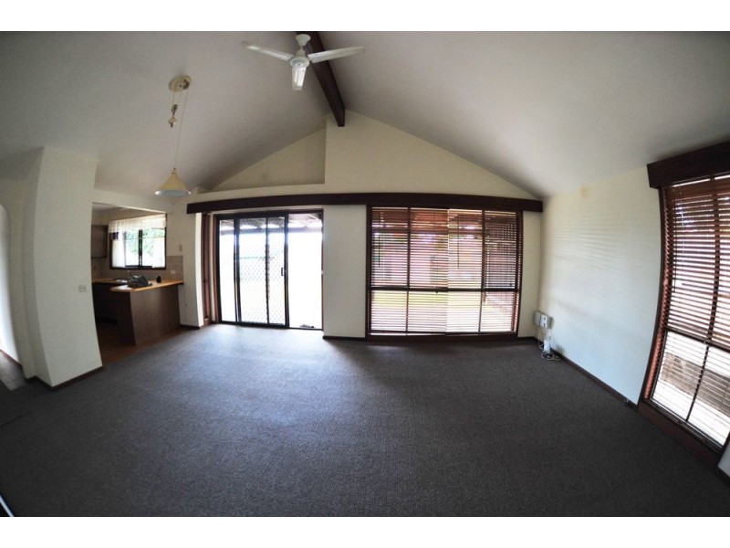 19 Flinders Street, Taree NSW 2430