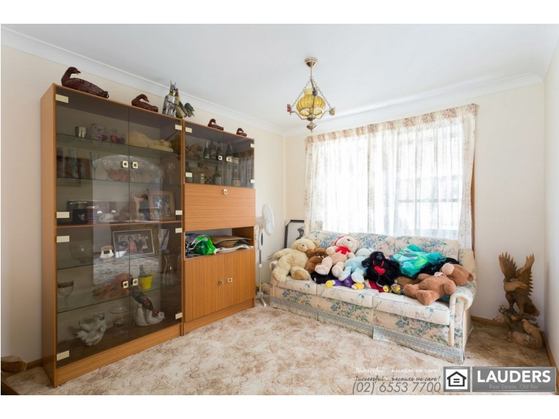 4 Joel Drive, Old Bar NSW 2430
