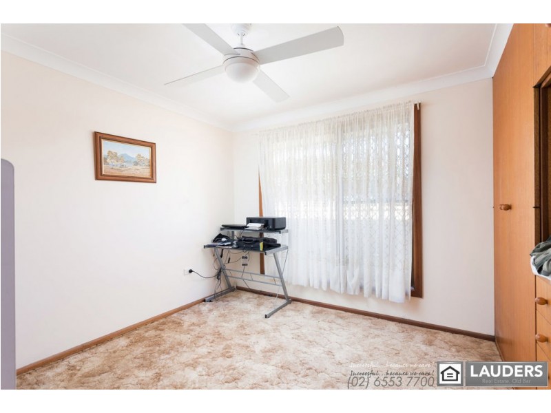 4 Joel Drive, Old Bar NSW 2430