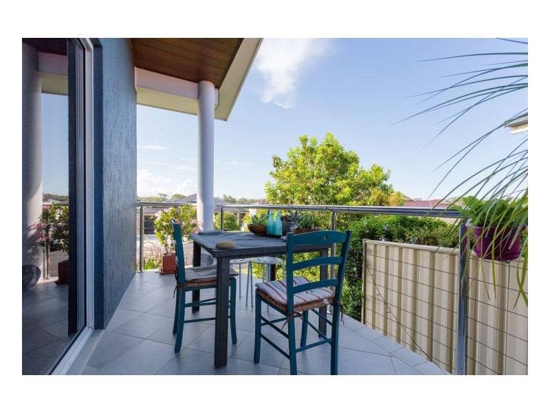 1/10 Coronation Street, Old Bar NSW 2430