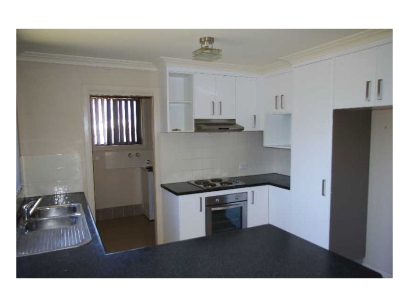 2/11 Rosier Place, Old Bar NSW 2430