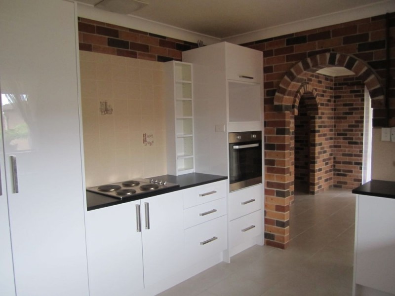 17 Joel Drive, Old Bar NSW 2430