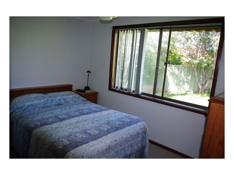 8 Paradise Close, Old Bar NSW 2430