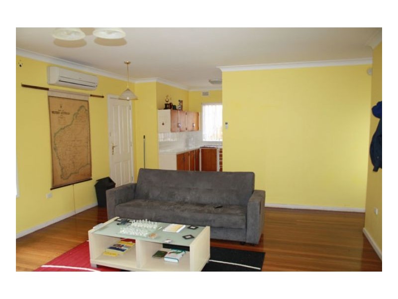 6 Richardson St, Old Bar NSW 2430