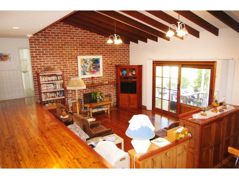 26 Oakflat Close, Old Bar NSW 2430