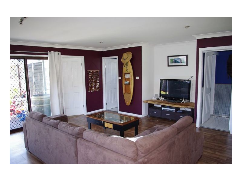 51 Waterman Street, Old Bar NSW 2430