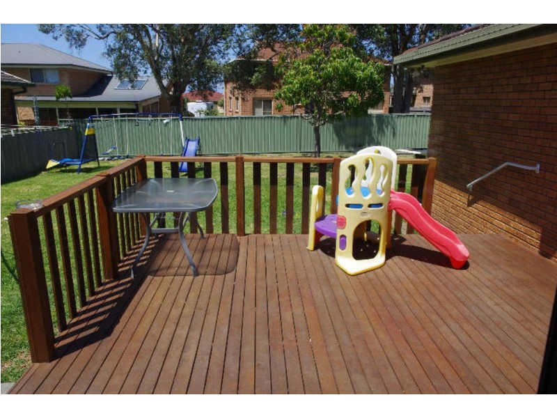 34 Joel Drive, Old Bar NSW 2430