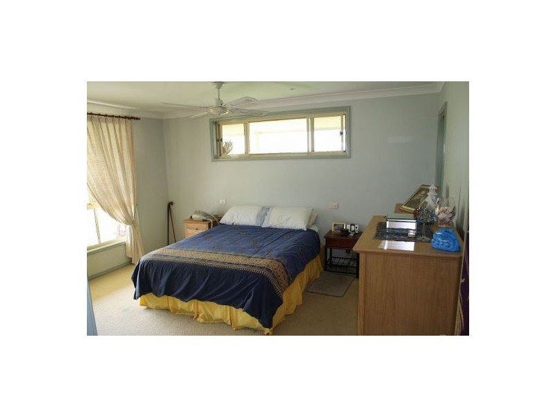 Oxley Island NSW 2430