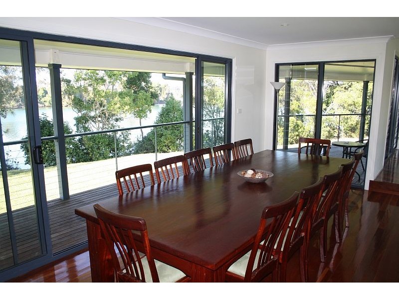 Oxley Island NSW 2430