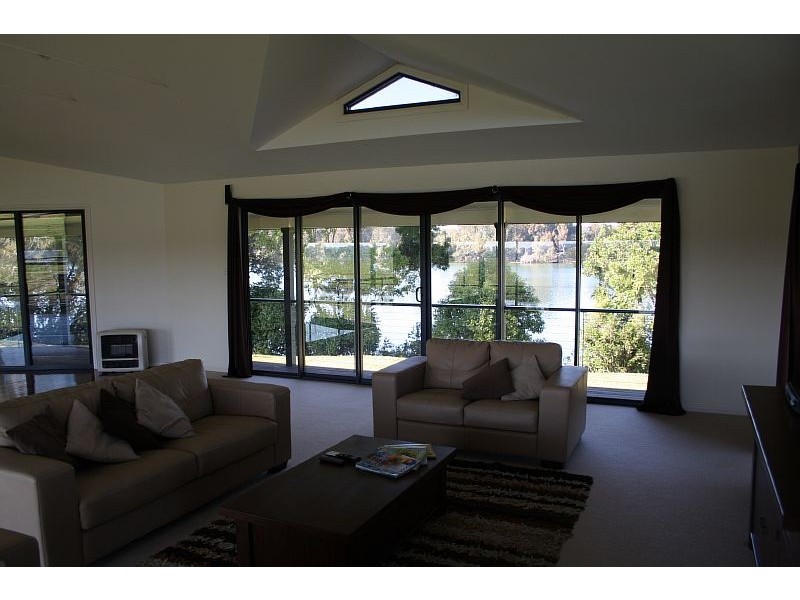 Oxley Island NSW 2430