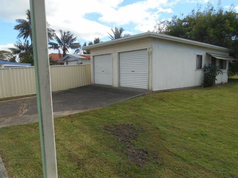 43 Smith Street, Old Bar NSW 2430