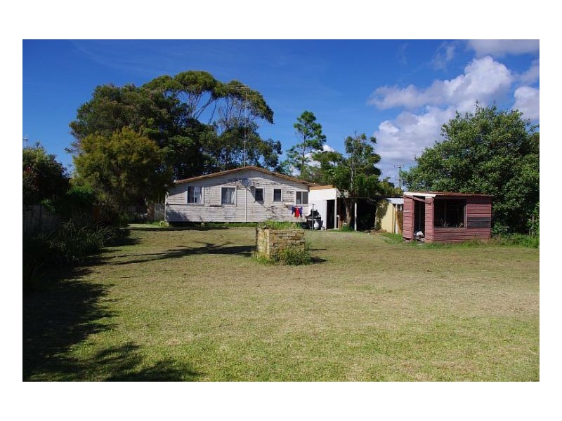 5 Connell Street, Old Bar NSW 2430