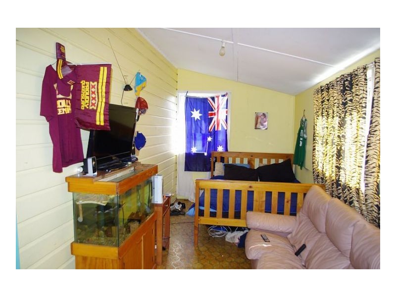 5 Connell Street, Old Bar NSW 2430