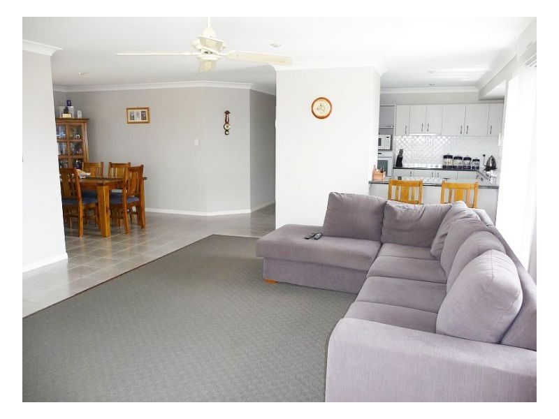 53 Bluehaven Drive, Old Bar NSW 2430