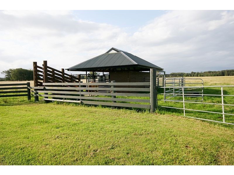 Oxley Island NSW 2430