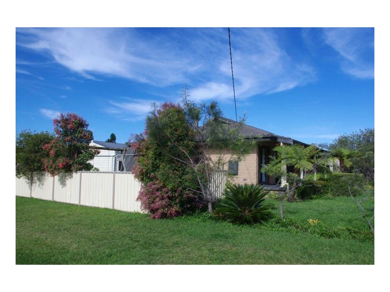 25 Bryan Street, Old Bar NSW 2430