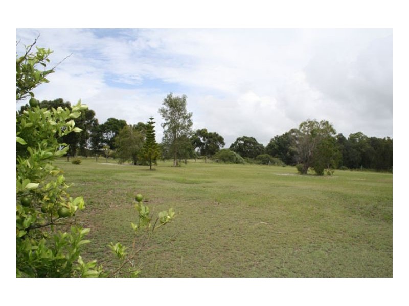 127 Sandridge Road, Mitchells Island NSW 2430