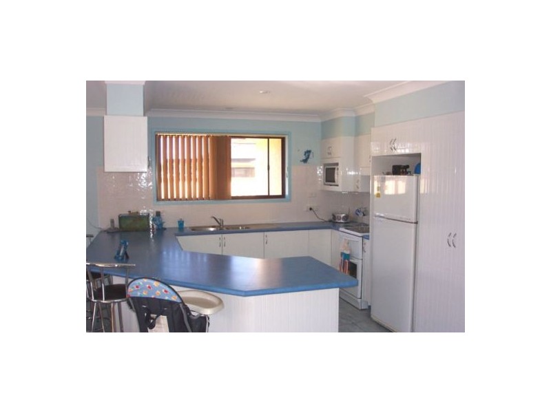 17 Rosier Place, Old Bar NSW 2430