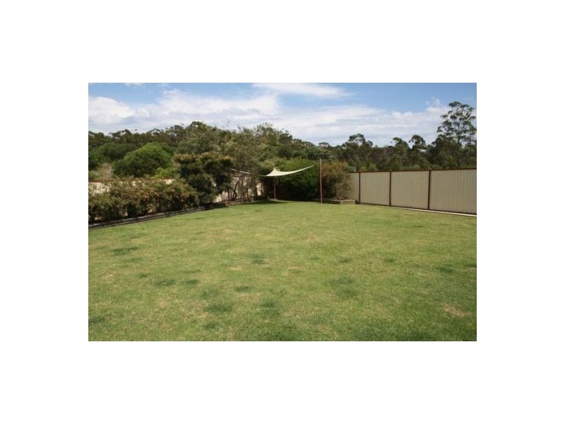 17 Rosier Place, Old Bar NSW 2430