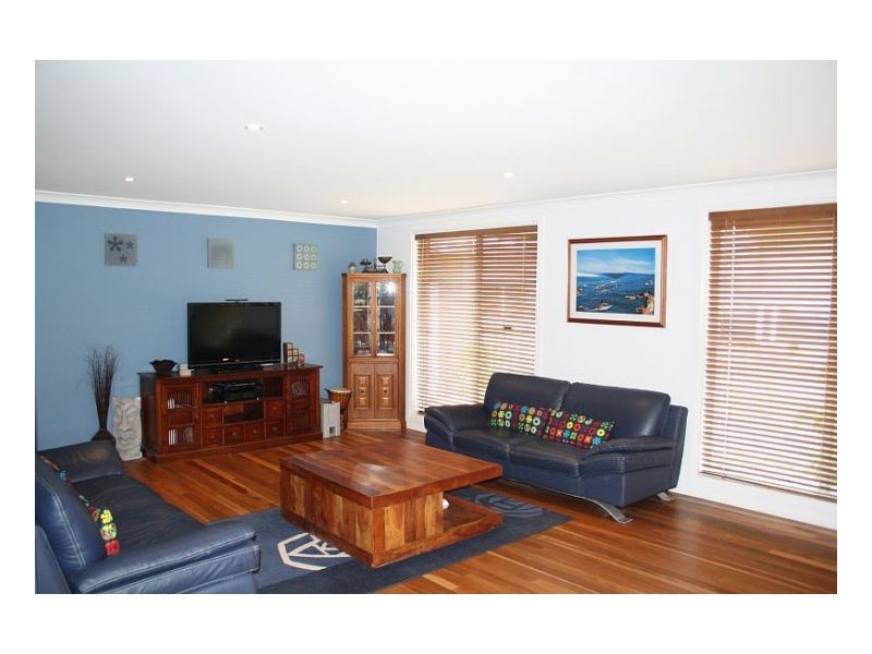 20 Surfsound Avenue, Wallabi Point NSW 2430