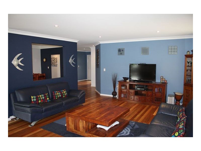 20 Surfsound Avenue, Wallabi Point NSW 2430