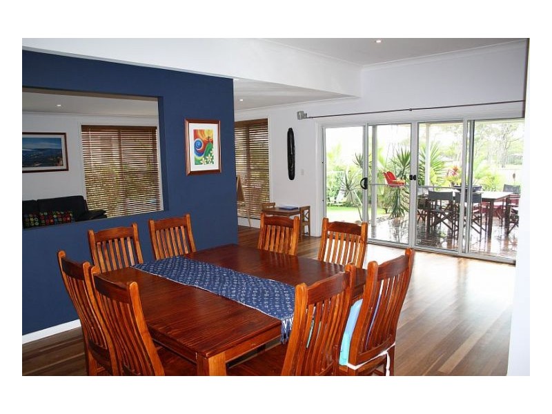 20 Surfsound Avenue, Wallabi Point NSW 2430