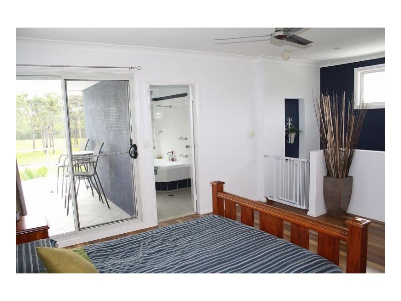 20 Surfsound Avenue, Wallabi Point NSW 2430