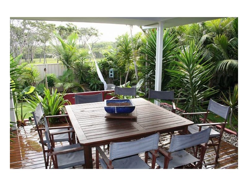 20 Surfsound Avenue, Wallabi Point NSW 2430