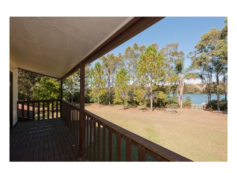 330 Cowans Lane, Oxley Island NSW 2430