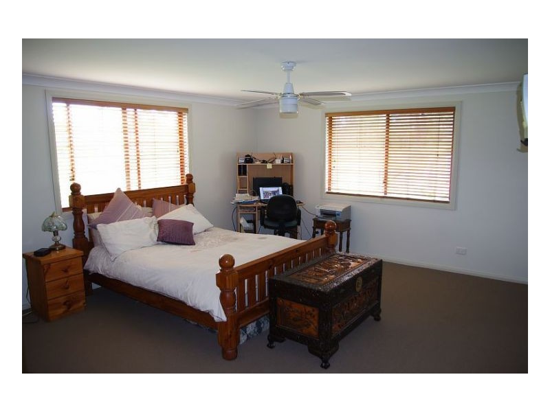 98 South Heron Road, Old Bar NSW 2430