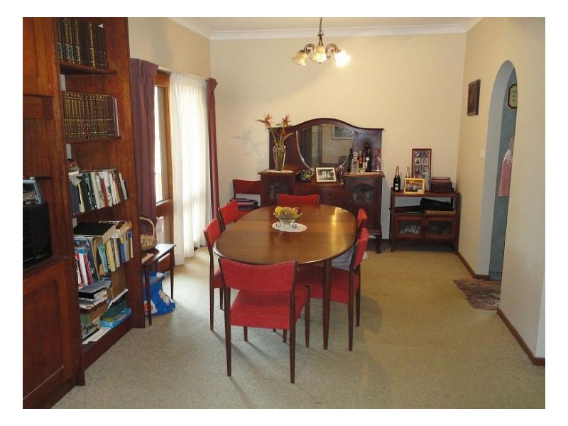 27 Manning Point Road, Old Bar NSW 2430