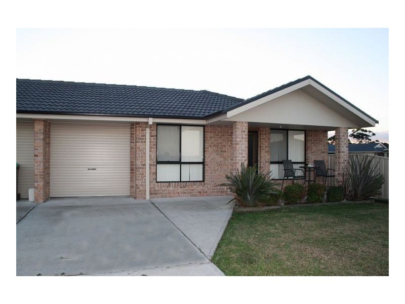 1/10 Bluehaven Drive, Old Bar NSW 2430