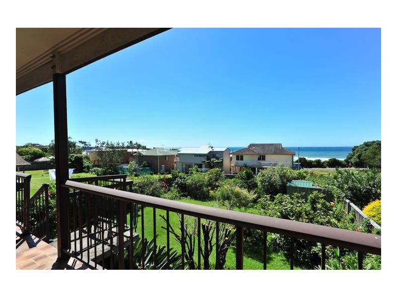 30 Ocean Drive, Wallabi Point NSW 2430